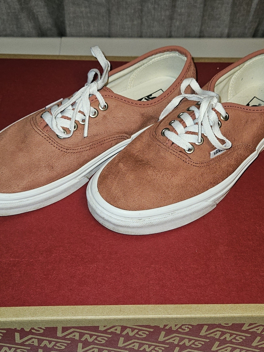 Vans Elevated Men’s 9/womens 10.5Suede Lace-Up Sneakers in Amber with White Sole